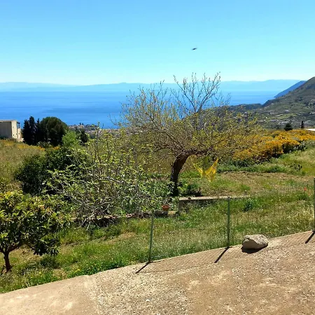 Holiday home La Casa Tra Il Verde E Il Blu Lipari (Isola Lipari)