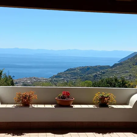 La Casa Tra Il Verde E Il Blu Holiday home Lipari (Isola Lipari)